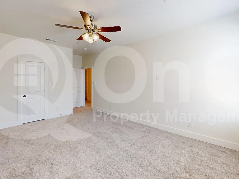 237 Mule Deer Mews — Photo 16