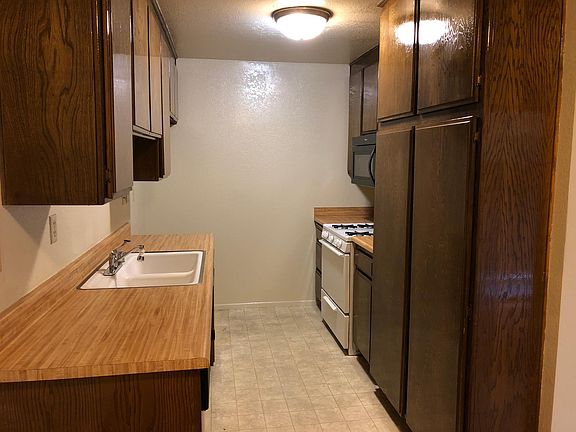 3rd image of 1969 S Beverly Glen Blvd APT 108