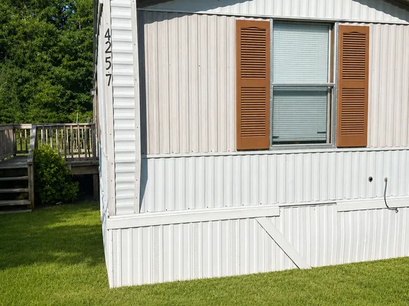 4257 Rockie River St, Ramseur, NC 27316