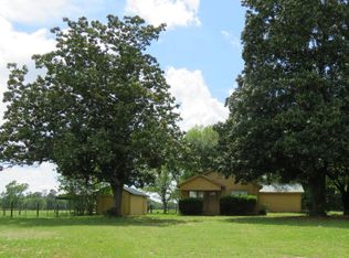 170 An County Road 100, Elkhart, TX 75839