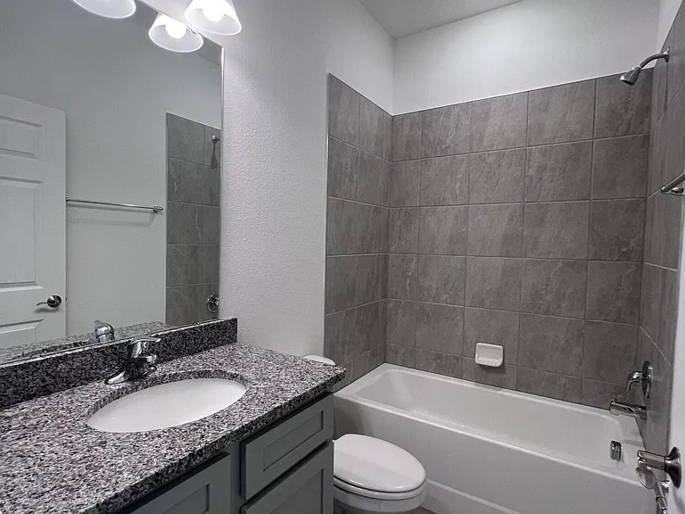 246 Brookshire Ave — Photo 5
