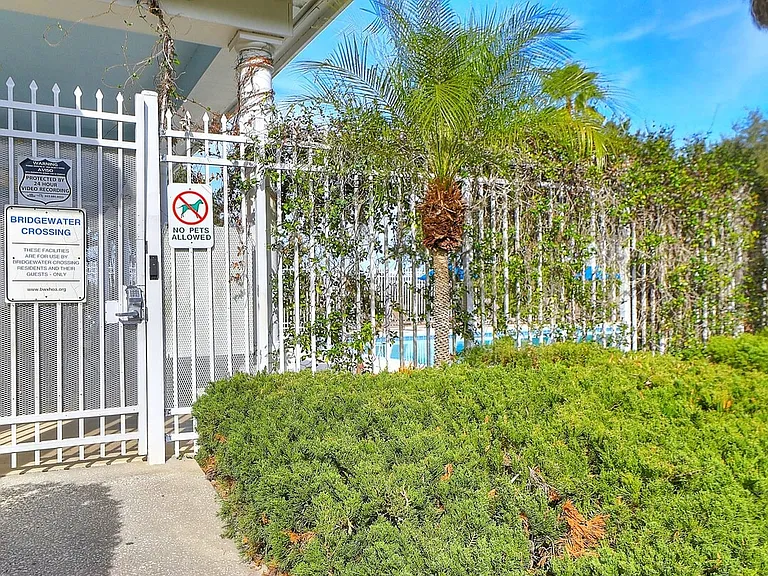 468 Lake Shore Pkwy — Photo 54