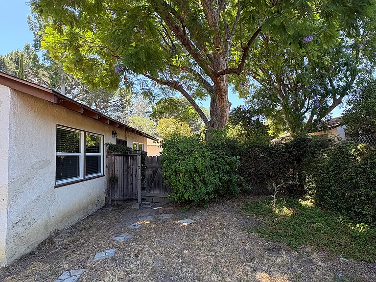 San Jose St — Photo 28