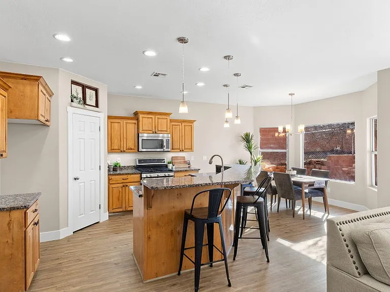 1570 S Rio Virgin Dr — Photo 1