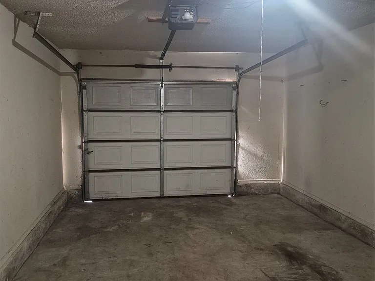 1031 N Oak Ct — Photo 11