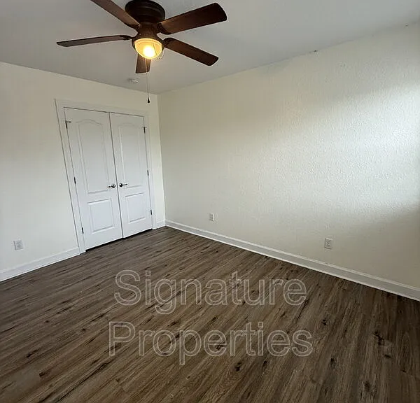 100 Sandalwood Ln — Photo 18