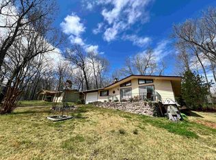 5 Pequot Dr, Cherokee Village, AR 72529