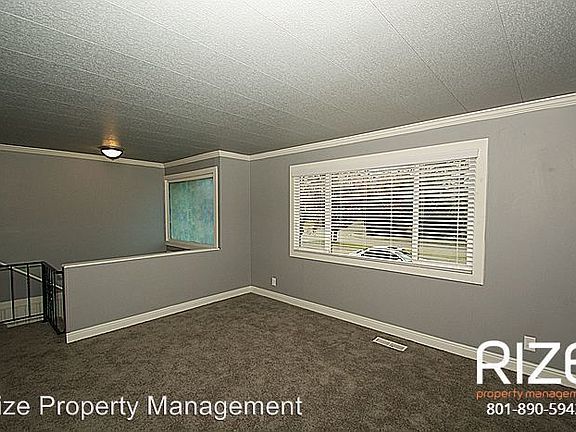 3rd image of 1720 W Independence Blvd