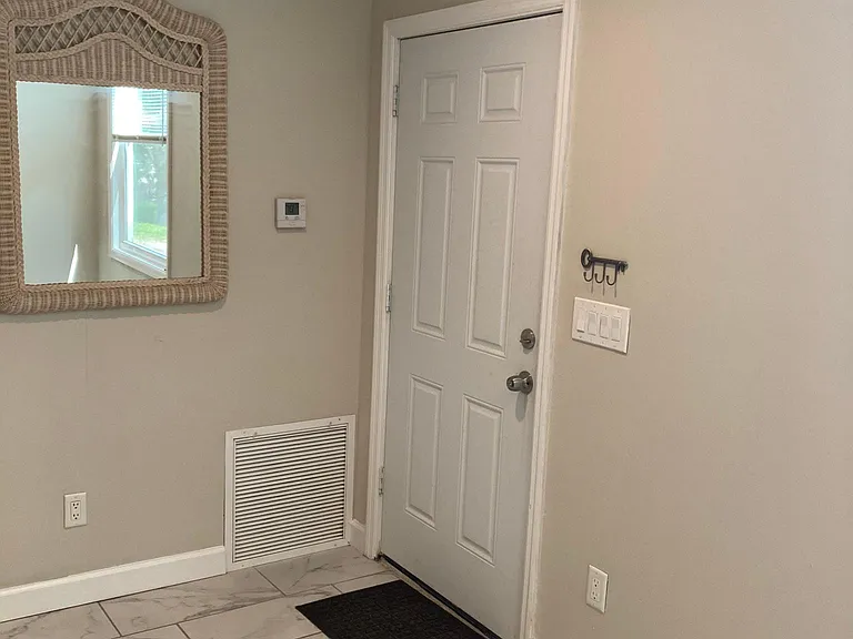 4948 SE Isabelita Ave #4 — Photo 7