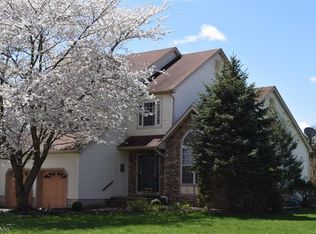 279 Stonehenge Dr, Phillipsburg, NJ
