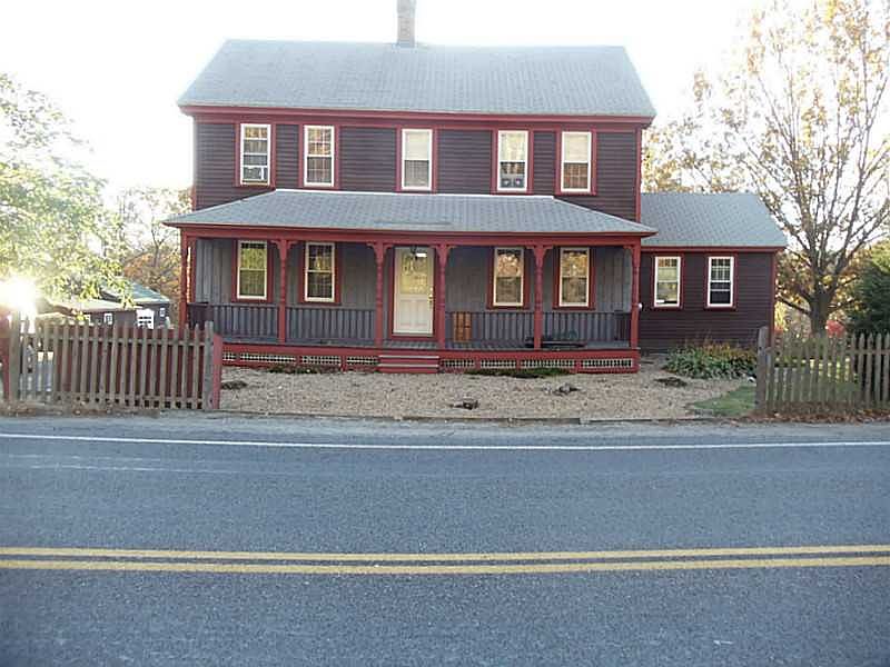 1405 Quaker St, Northbridge, MA 01534 Zillow