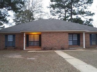 1930A Buck Ln, Albany, GA 31707