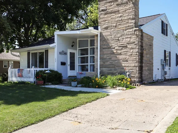 1414 19th Ave, Eldora, IA 50627