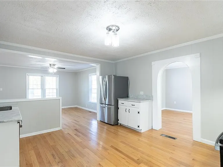 4715 S Lee St — Photo 11