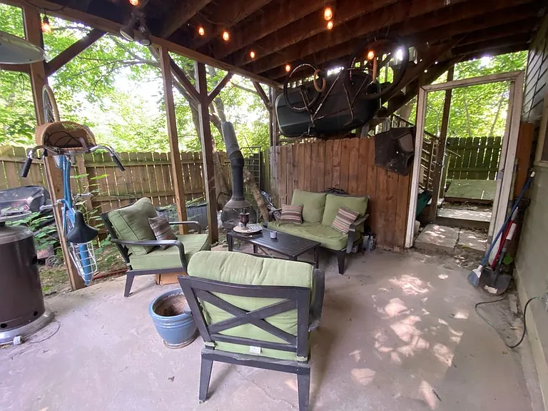 595 Pickett St SE #C — Photo 25