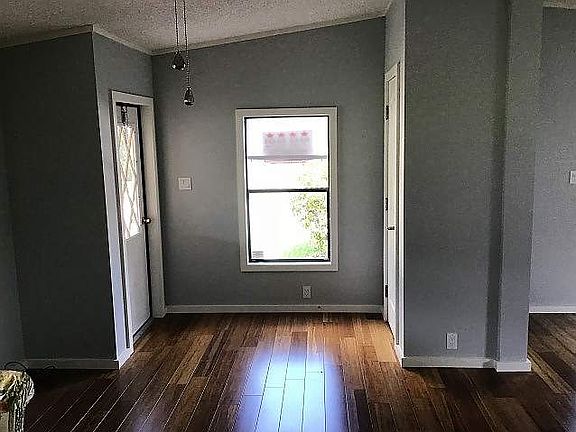 3rd image of 1309 Calle Del Sol Cir
