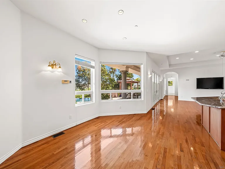 3377 Calle Margarita — Photo 15