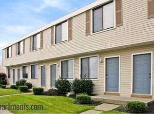 90 Brigham Rd APT B7, Fredonia, NY 14063