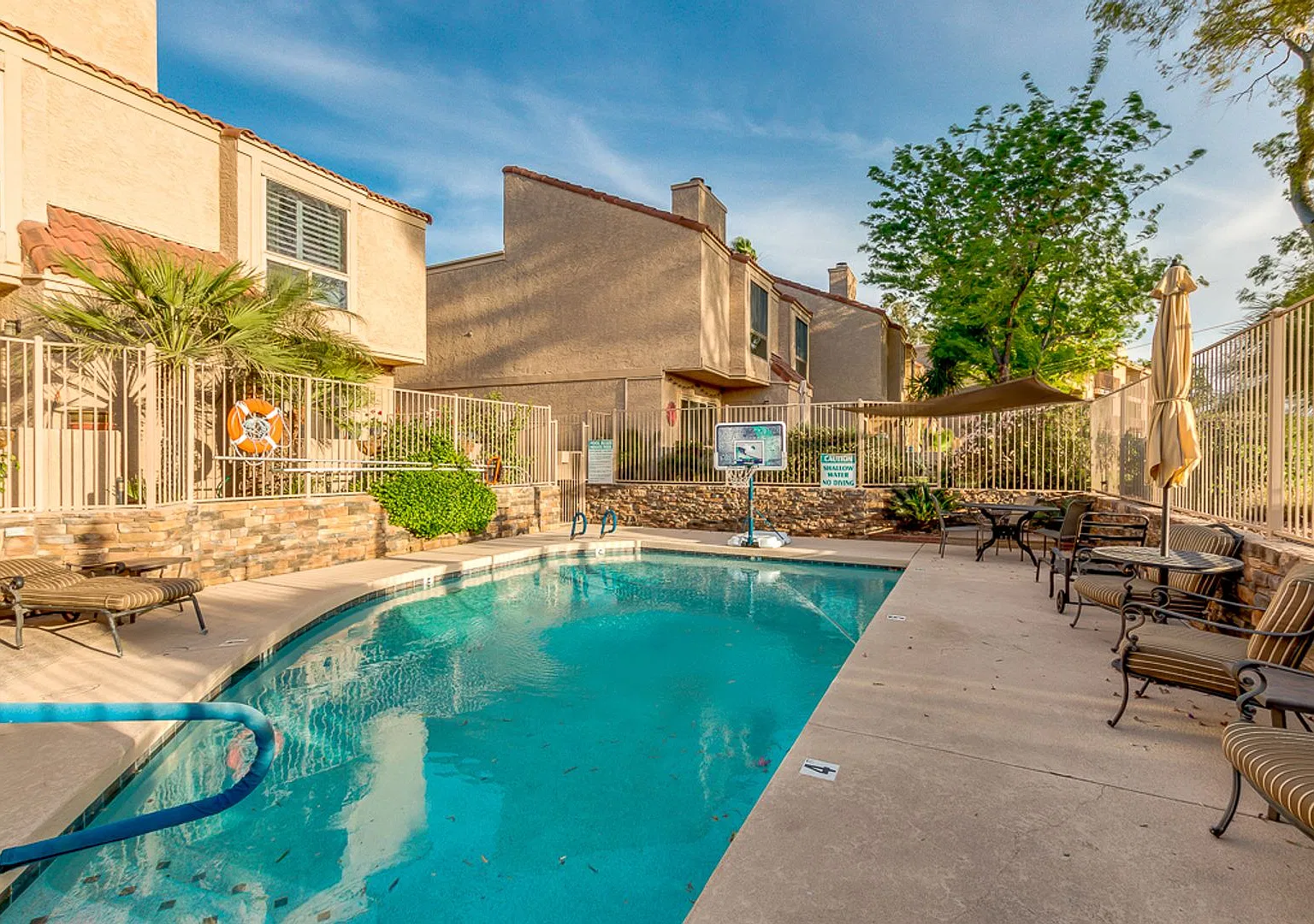 2 bed 2 bath condo in the Heart of Scottsdale — Photo 2