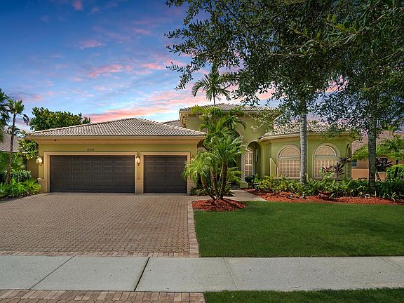 4th image of 10360 Oak Meadow Ln