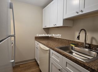 302 Lowell St APT 1, Somerville, MA 02145