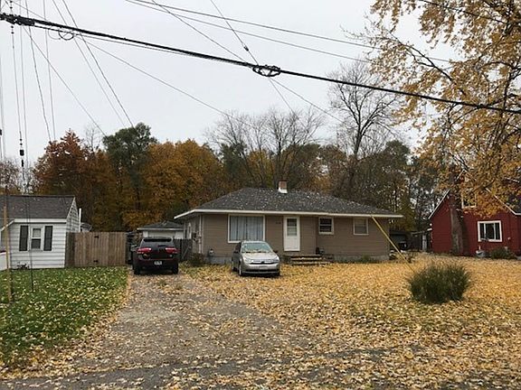 2nd image of 3701 Fitzhugh Ave NE