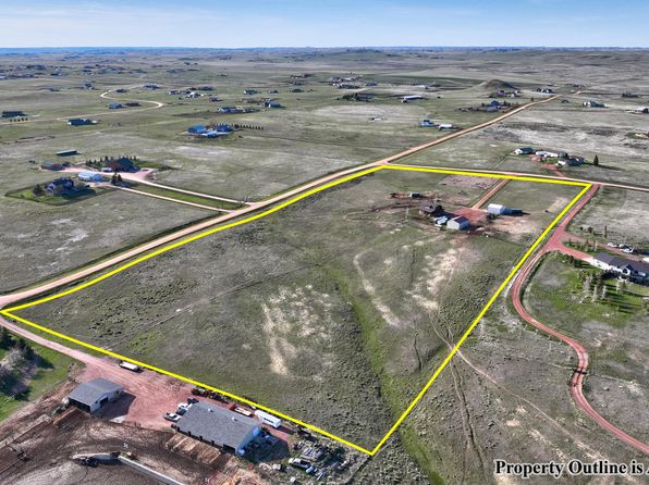 8301 Stone Crest Dr, Gillette, WY 82718
