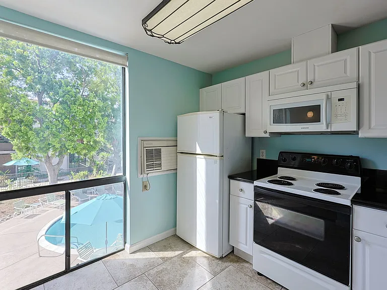 6930 Hyde Park Dr #202 — Photo 11