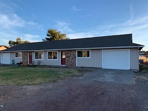 Home is on 1/2 acre lot. 3006 is on the left