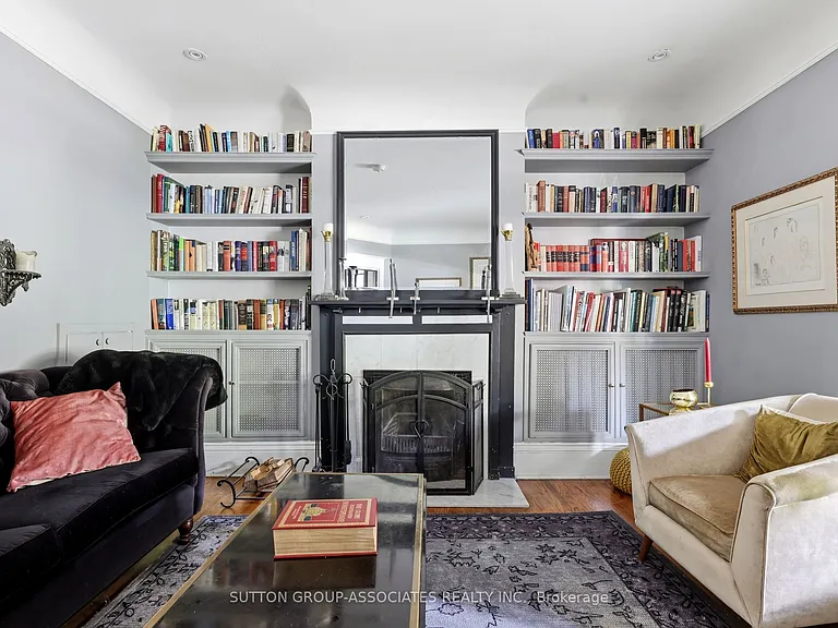 33 Albany Ave — Photo 5