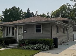 1218 Indiana St, Racine, WI 53405