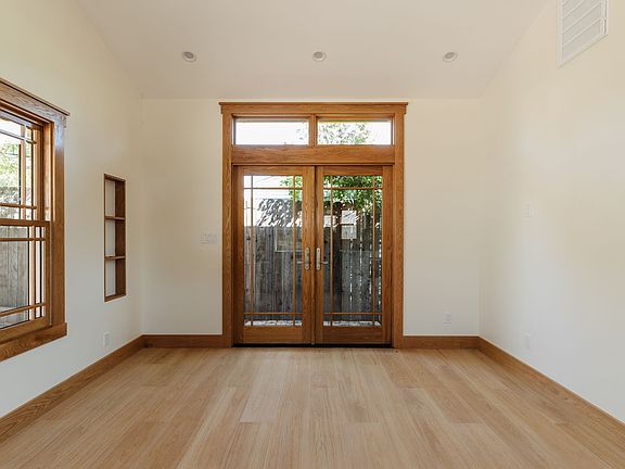 5th image of 1717 Loma Vista St