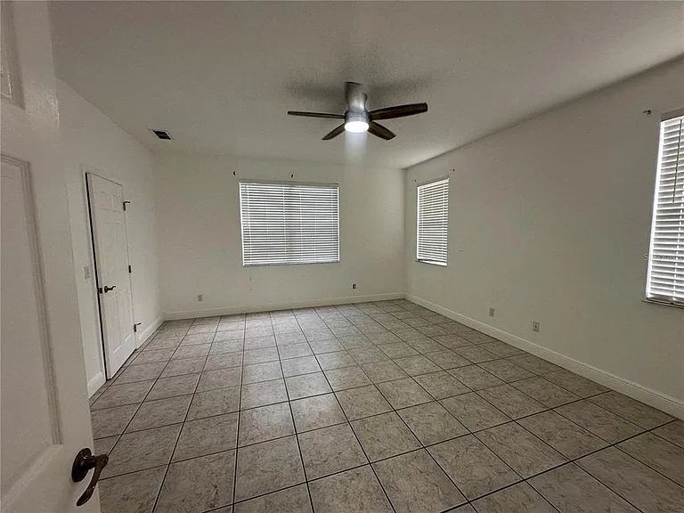 1714 Cambridge Village Ct — Photo 11