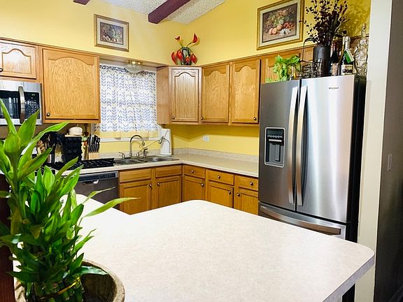 4th image of 5805 Wilshire Ct Unit D