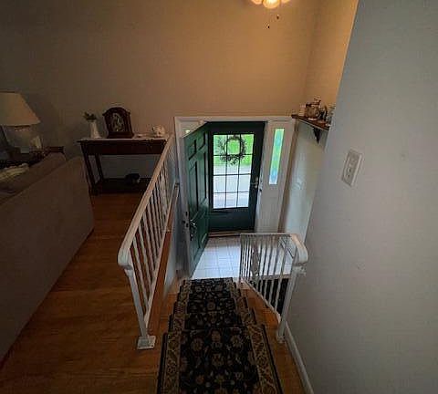 4th image of 106 Noble Rd