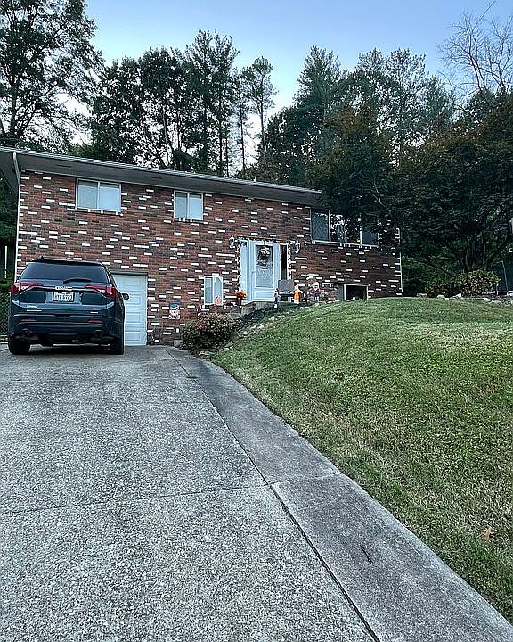 1st image of 113 Woodlawn Dr