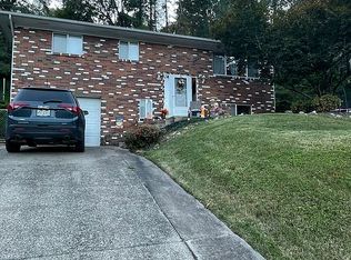 113 Woodlawn Dr, Ironton, OH 45638