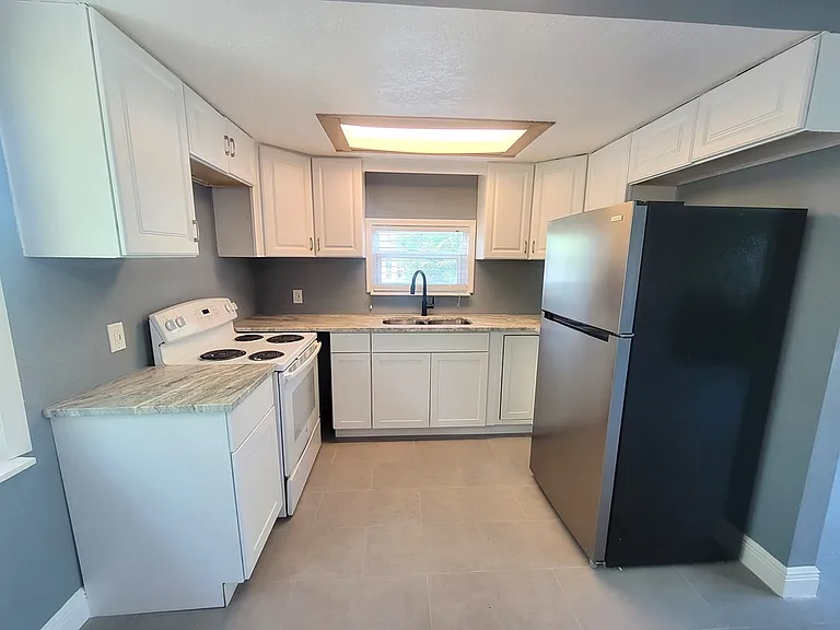 7222 Tropical Dr — Photo 17