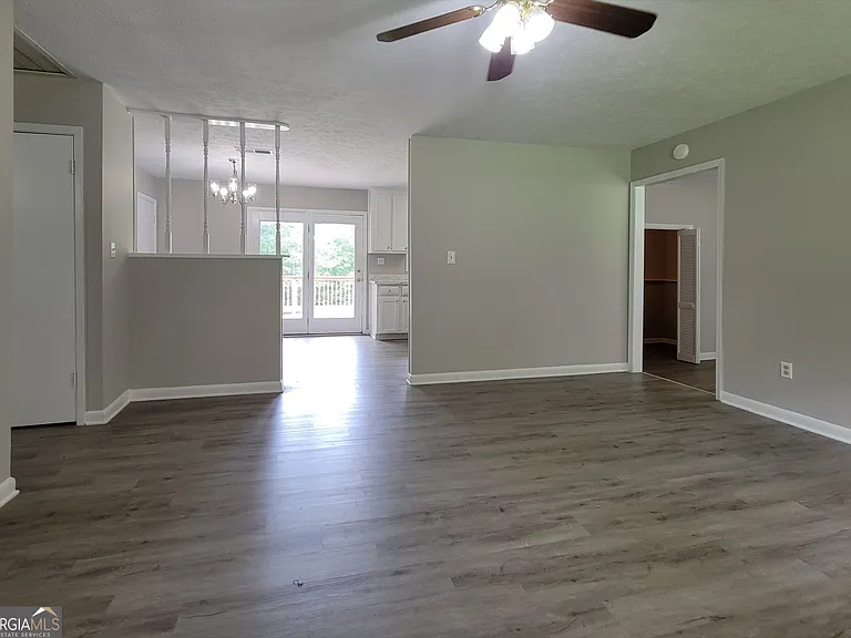 858 Pine Shadow Ln — Photo 2