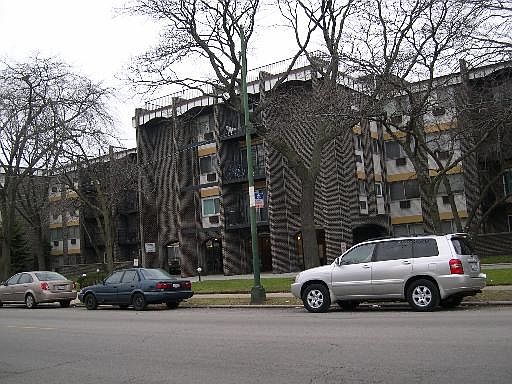 1st image of 6800 N California Ave APT 3E