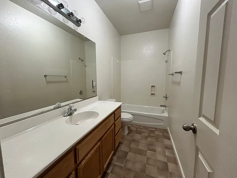 412 Enslen Park Ct — Photo 10