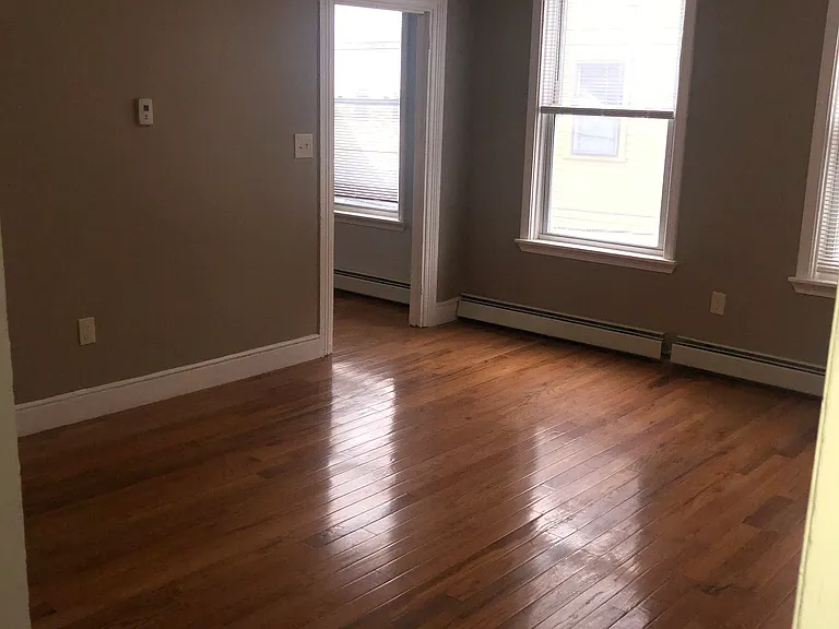 41 Oak St #2 — Photo 7