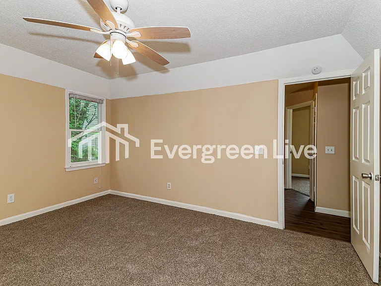 605 Riverwalk Way — Photo 9