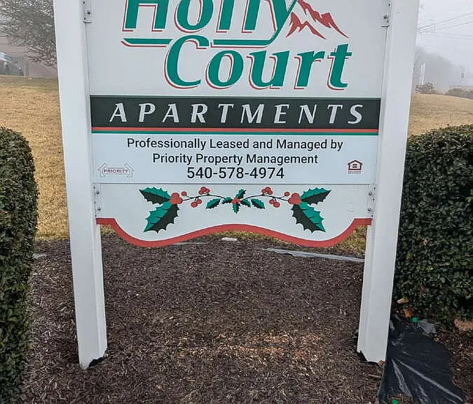10 Holly Ct #G — Photo 3