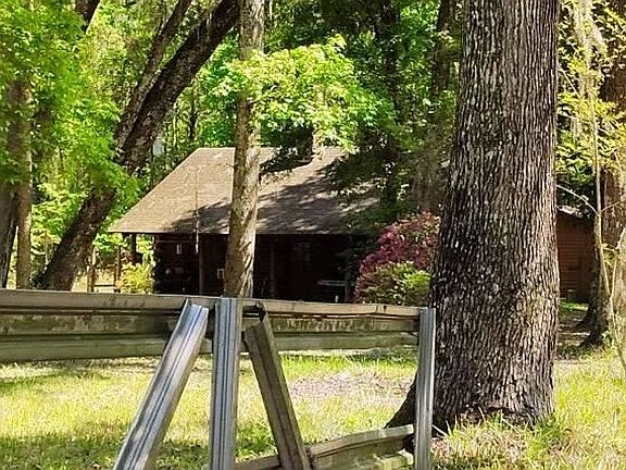 3rd image of 12116 Timber Ln