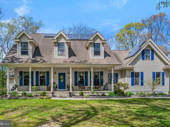 35 Oak Ave, Pittsgrove, NJ 08318