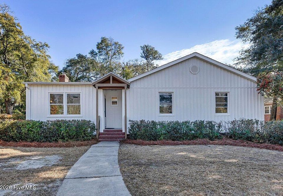 1st image of 329 Wayne Drive