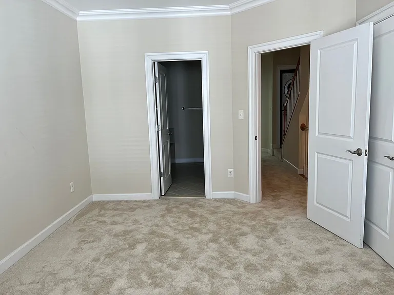 711 Carpenter Rd — Photo 14