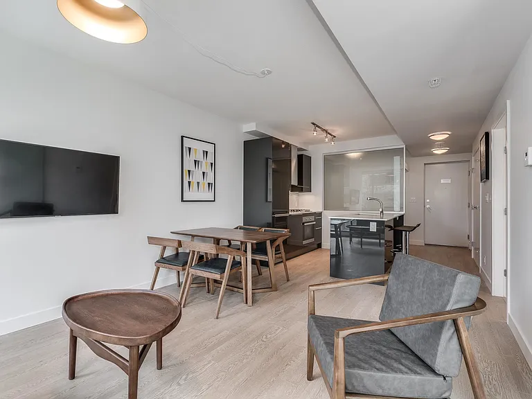 1283 Howe St #408 — Photo 4