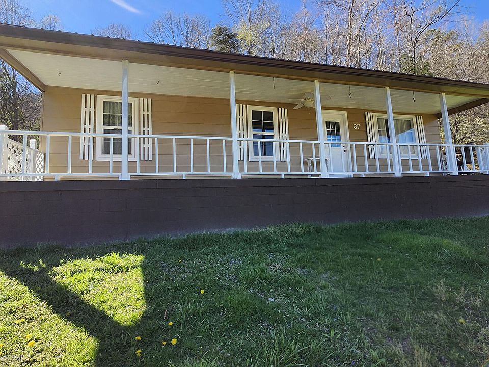 1st image of 37 Hamilton Ln